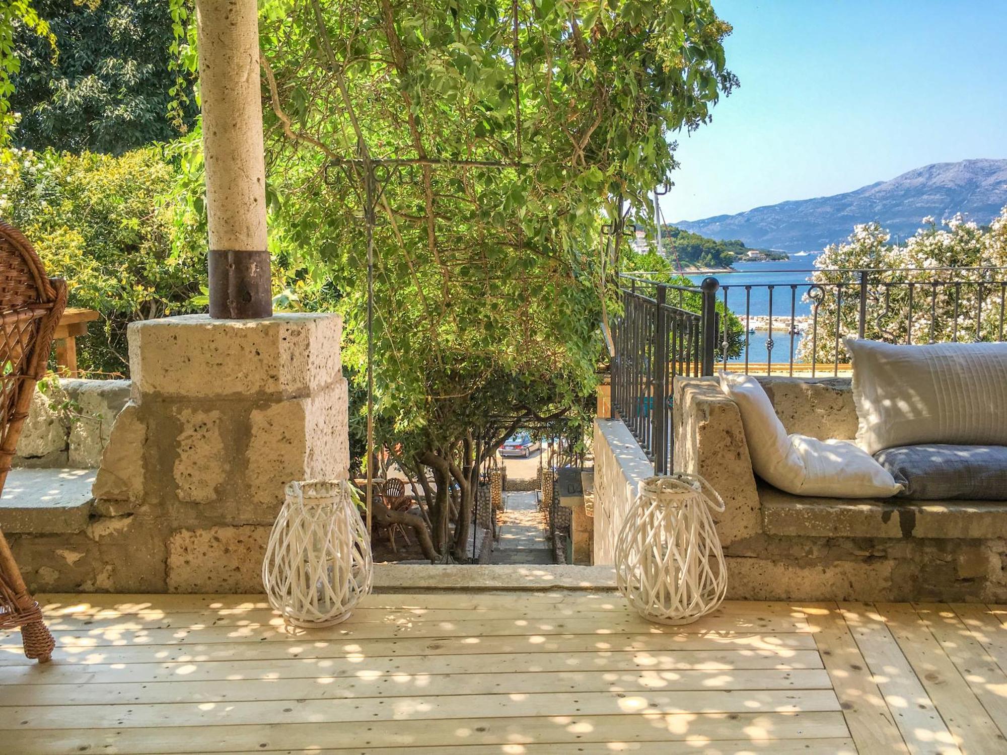 Eco Aparthotel The Dreamers'S Club Lumbarda Exterior foto