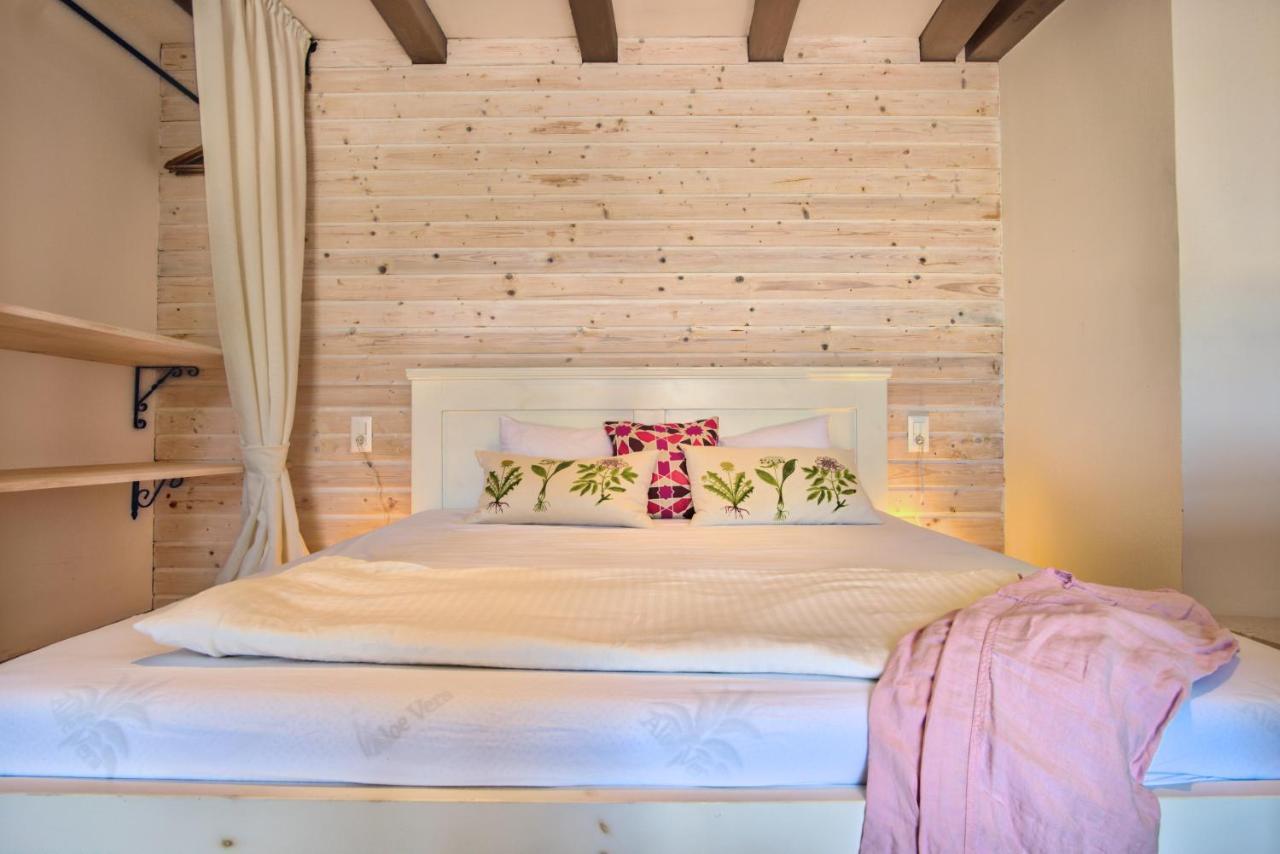 Eco Aparthotel The Dreamers'S Club Lumbarda Exterior foto