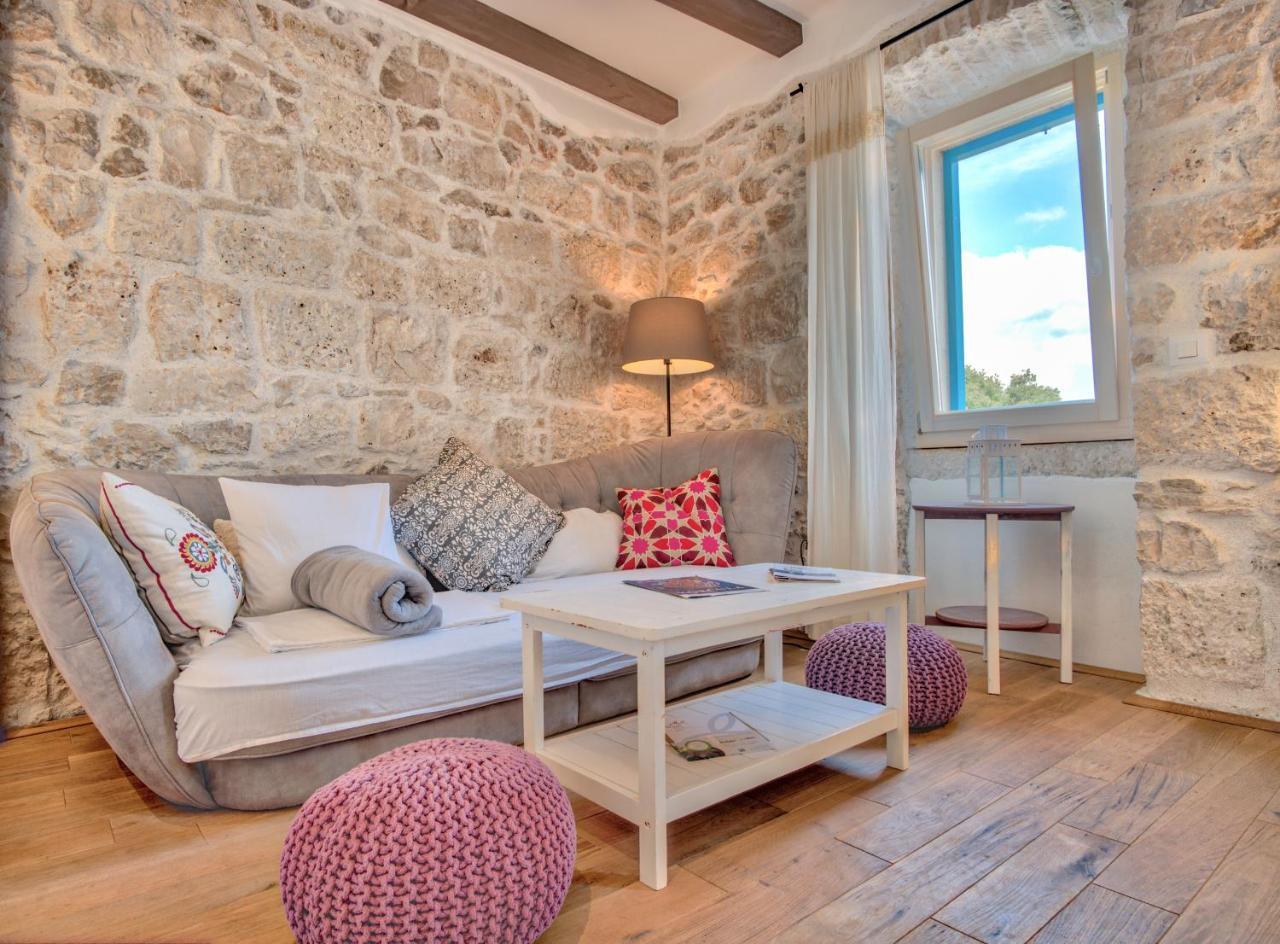 Eco Aparthotel The Dreamers'S Club Lumbarda Exterior foto